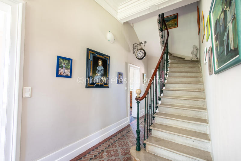 Maison - 200 m² - 6 pièces