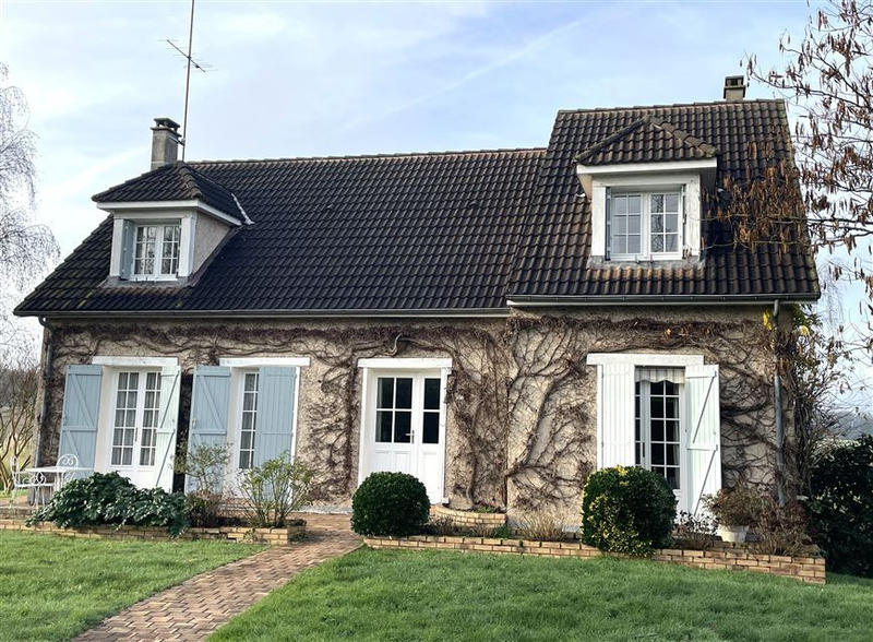 Maison - 167 m² - 6 pièces