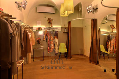 Fonds de commerce - Local commercial - 100 m²