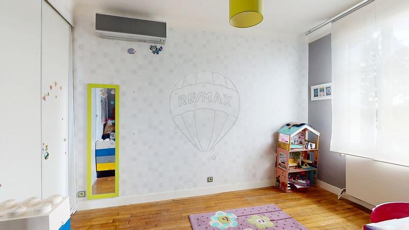 Maison - 188 m² - 6 pièces