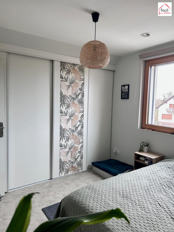 Appartement - 80 m² - 4 pièces