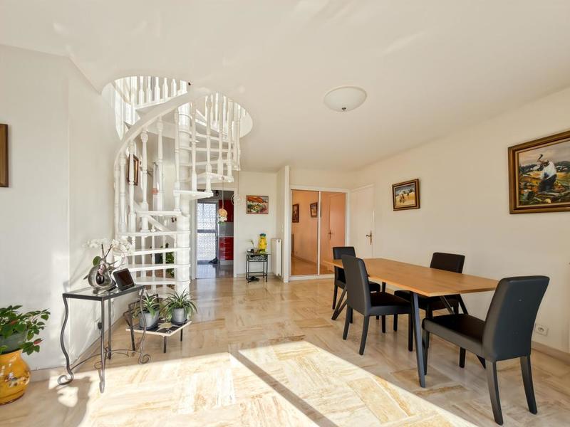 Duplex - 113 m² - 4 pièces