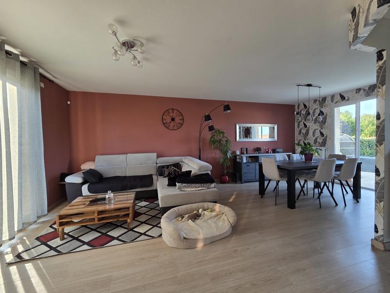 Maison - 104 m² - 6 pièces