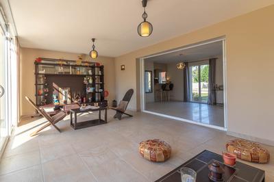 Maison - 295 m² - 9 pièces