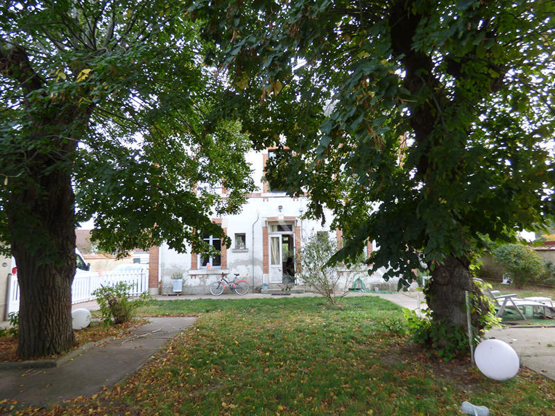 Maison - 192 m² - 9 pièces