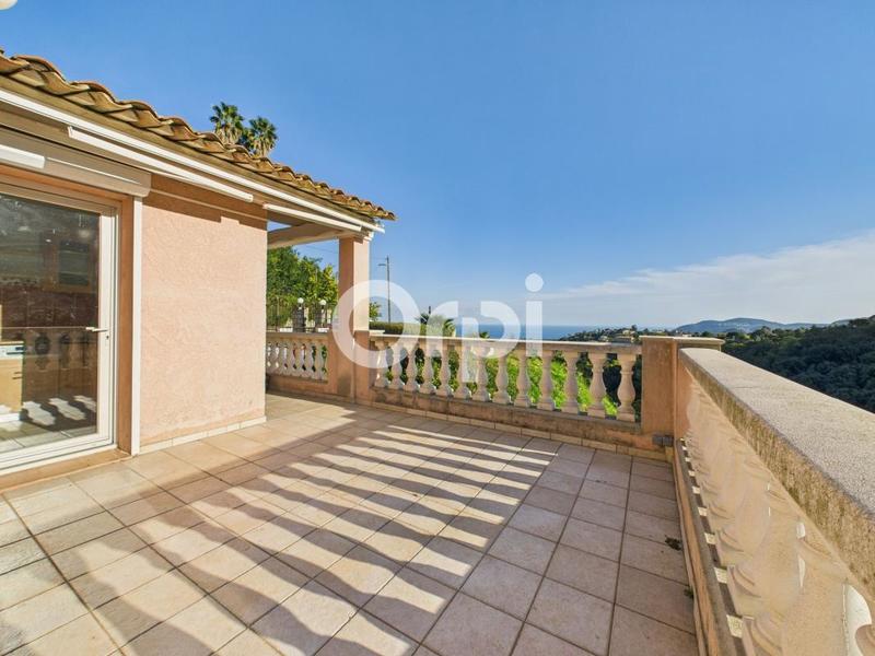 Villa - 172 m² - 6 pièces