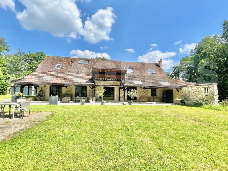 Maison - 160 m² - 5 pièces