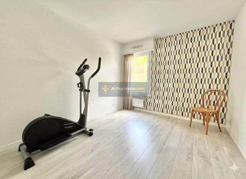 Appartement - 85 m² - 4 pièces