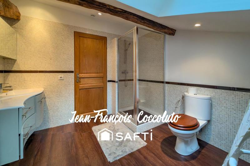 Maison - 166 m² - 7 pièces