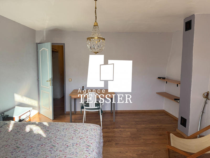 Maison - 166 m² - 6 pièces