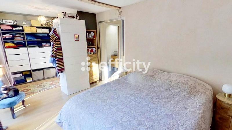 Maison jumelée - 97 m² - 4 pièces