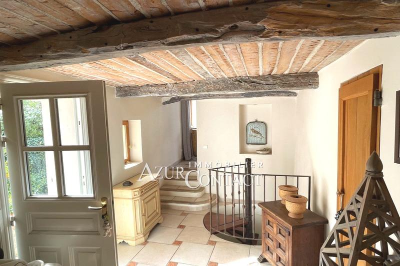 Mas - 390 m² - 6 pièces