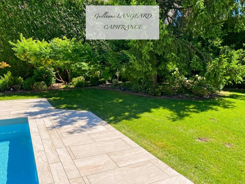 Villa - 346 m² - 9 pièces