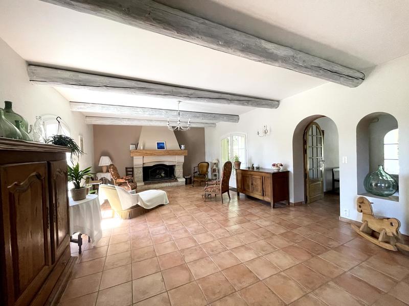 Maison - 224 m² - 7 pièces