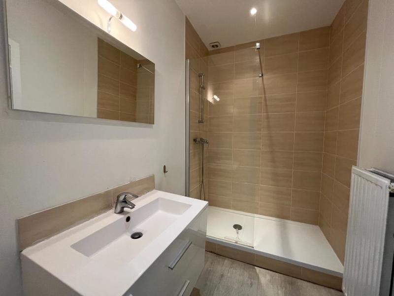 Appartement - 177 m² - 7 pièces