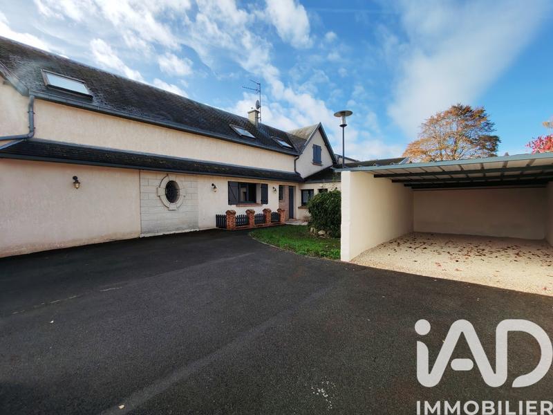 Maison - 300 m² - 12 pièces