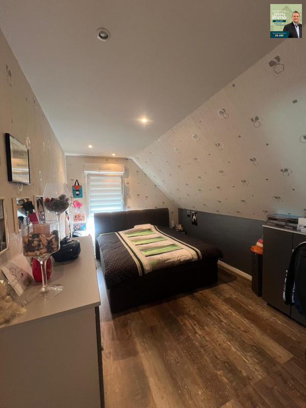 Maison - 102 m² - 5 pièces