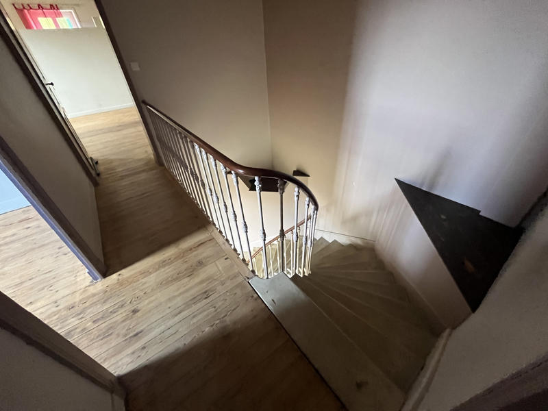 Maison - 206 m² - 5 pièces