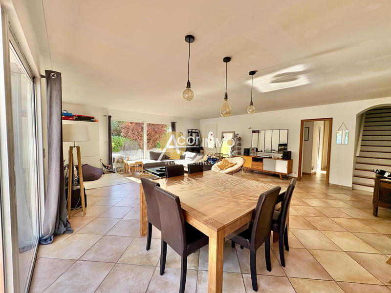 Maison - 155 m² - 5 pièces