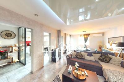 Appartement - 113 m² - 4 pièces