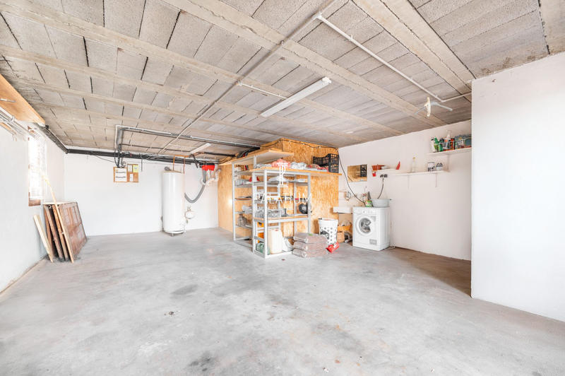 Maison - 196 m² - 6 pièces