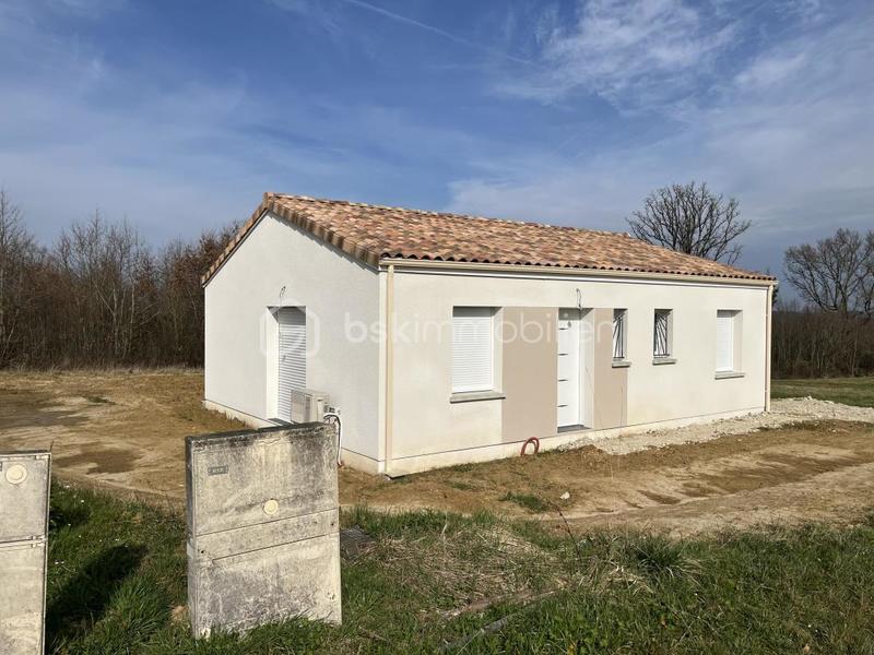 Maison traditionnelle - 71 m² - 4 pièces
