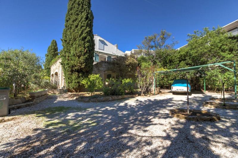 Maison - 146 m² - 8 pièces