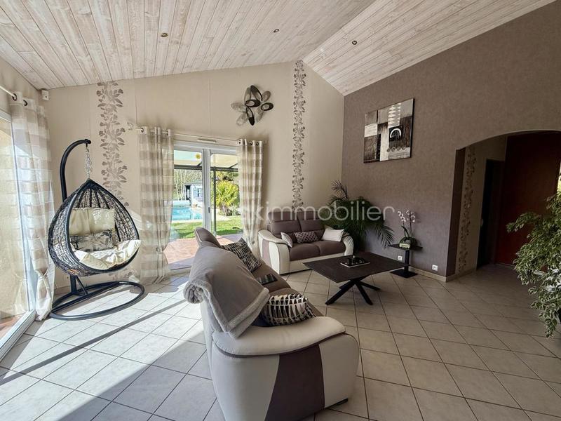 Maison - 150 m² - 7 pièces