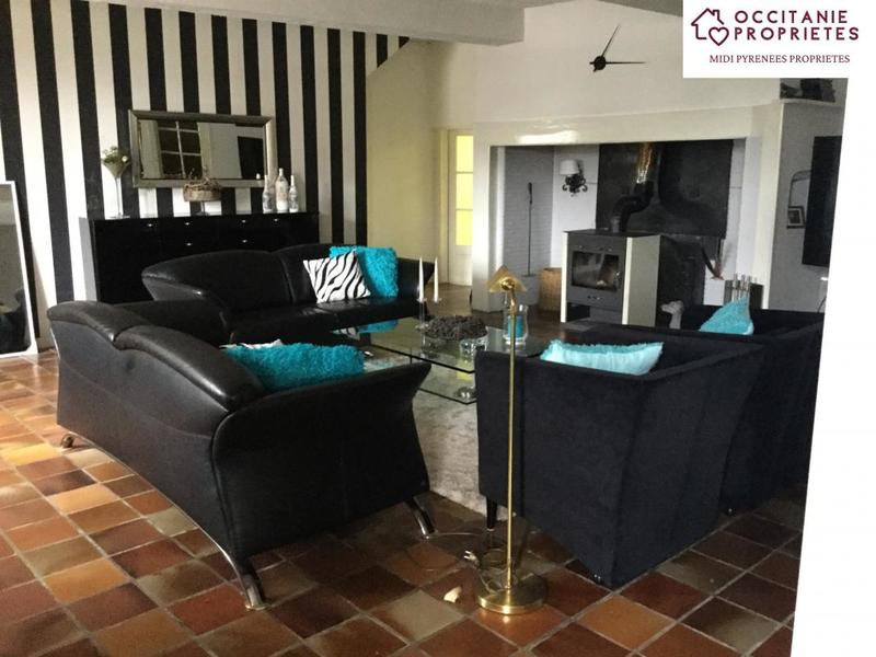 Propriété - 600 m² - 14 pièces