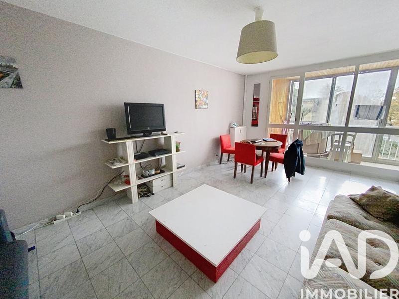 Appartement - 96 m² - 5 pièces