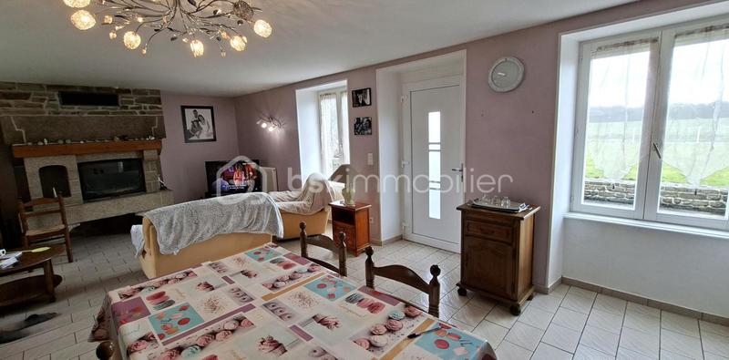 Maison en pierre - 158 m² - 7 pièces