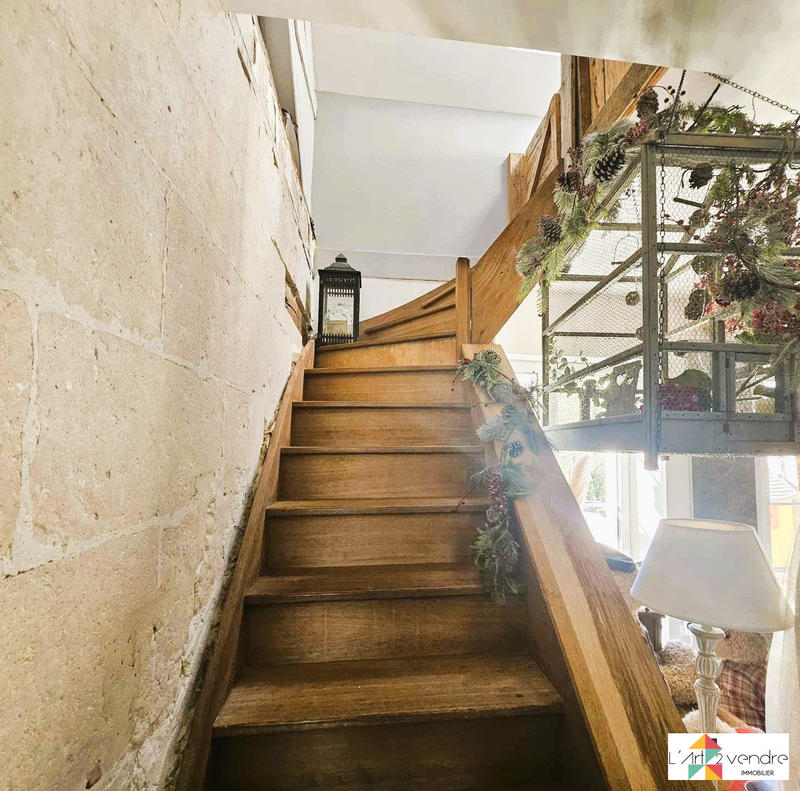 Maison - 185 m² - 6 pièces