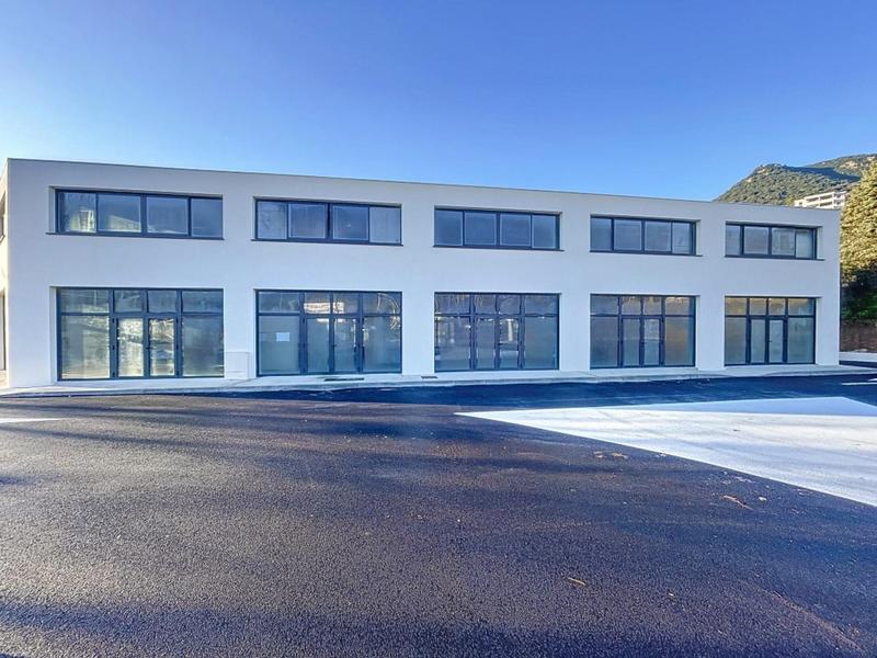 Local commercial - 134 m²