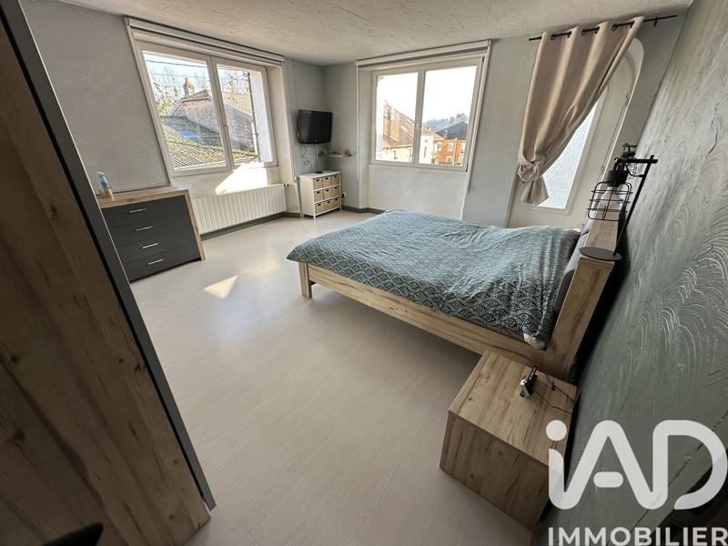 Maison - 182 m² - 8 pièces