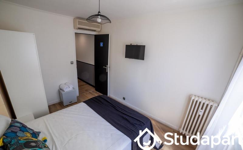 Chambre - 14 m² - 1 pièce