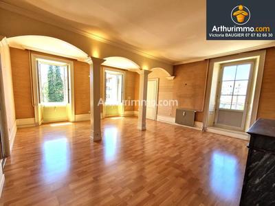 Appartement - 115 m² - 4 pièces