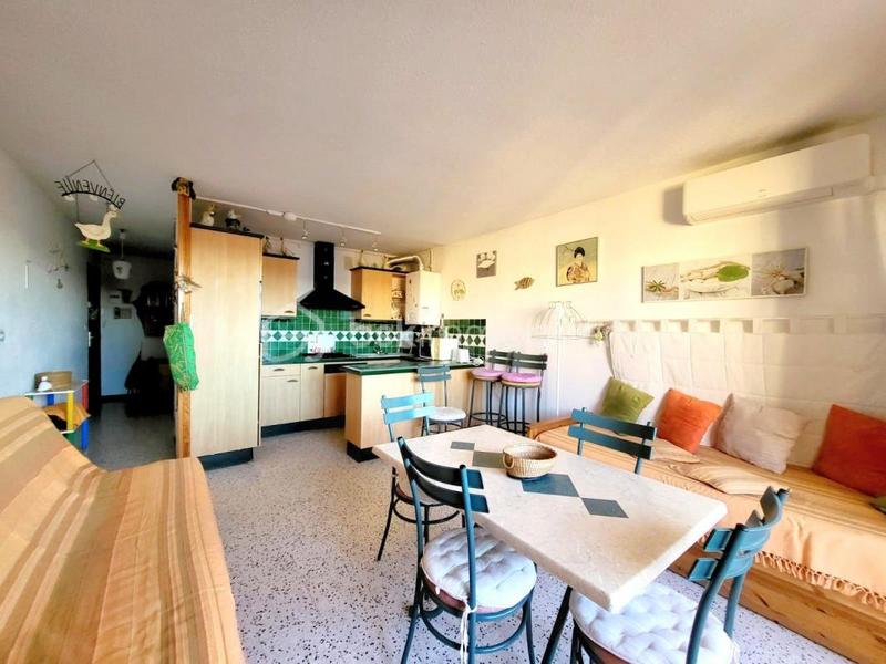 Studio - 30 m² - 1 pièce