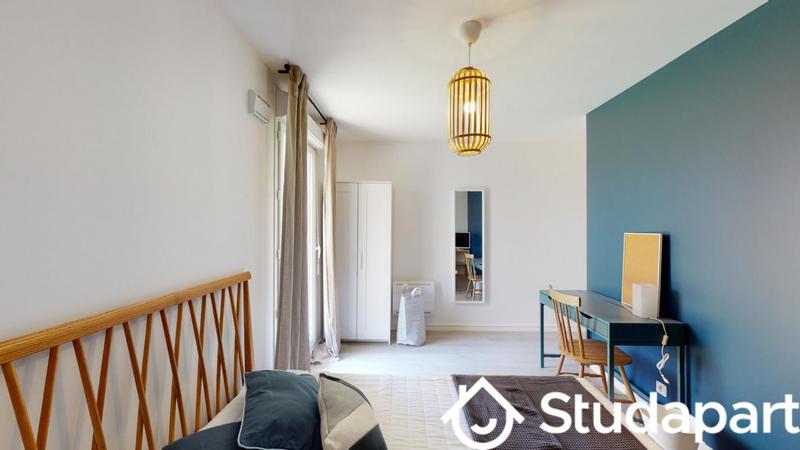 Chambre - 13 m² - 1 pièce