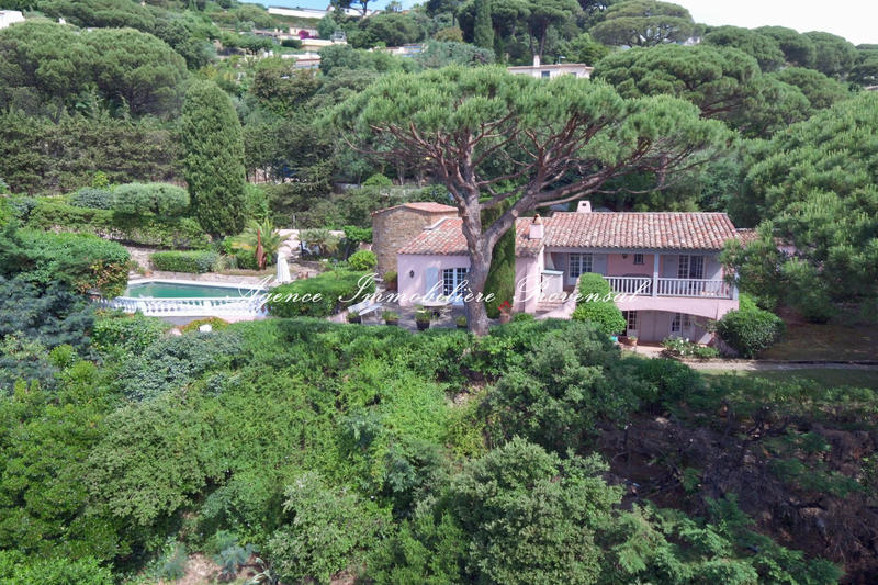 Villa - 200 m² - 7 pièces