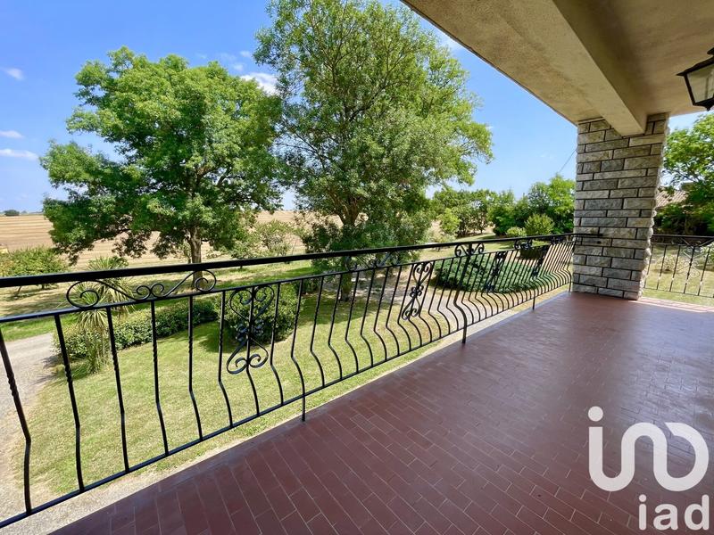 Maison - 191 m² - 5 pièces