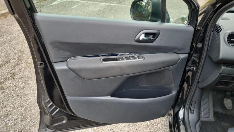 Peugeot 5008 I 2.0 BlueHDi 150 Allure - 7 places