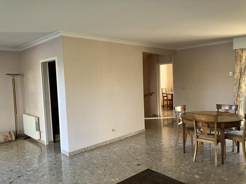 Maison traditionnelle - 121 m² - 4 pièces