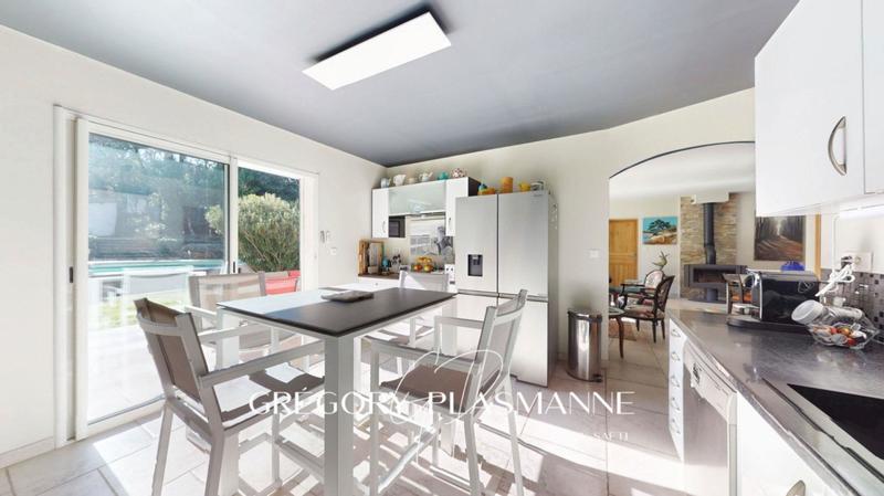 Villa - 188 m² - 8 pièces