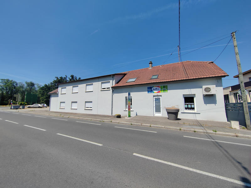 Local commercial - 95 m² - 2 pièces