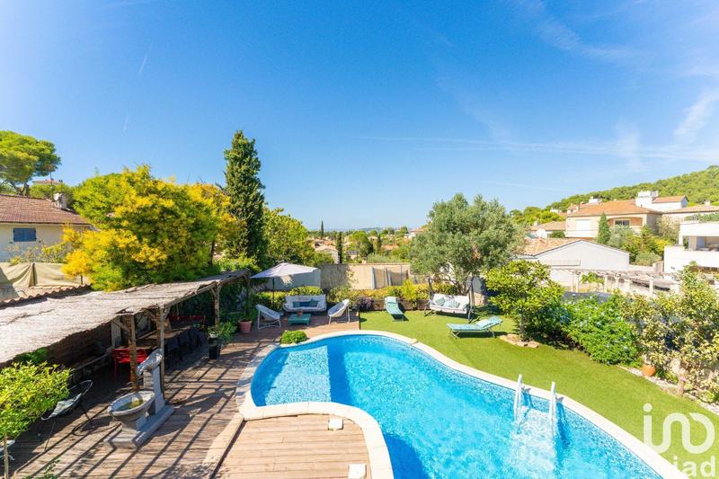 Maison - 174 m² - 6 pièces