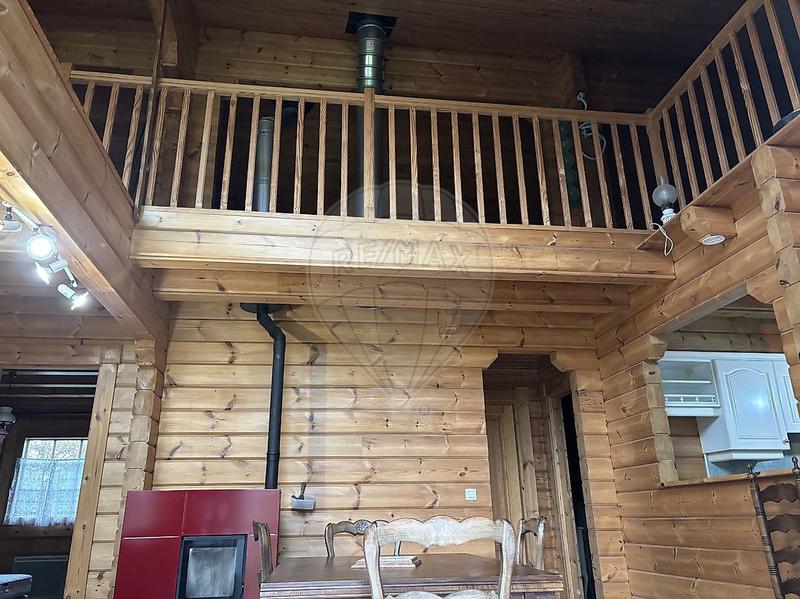 Maison de bois - 118 m² - 1 pièce