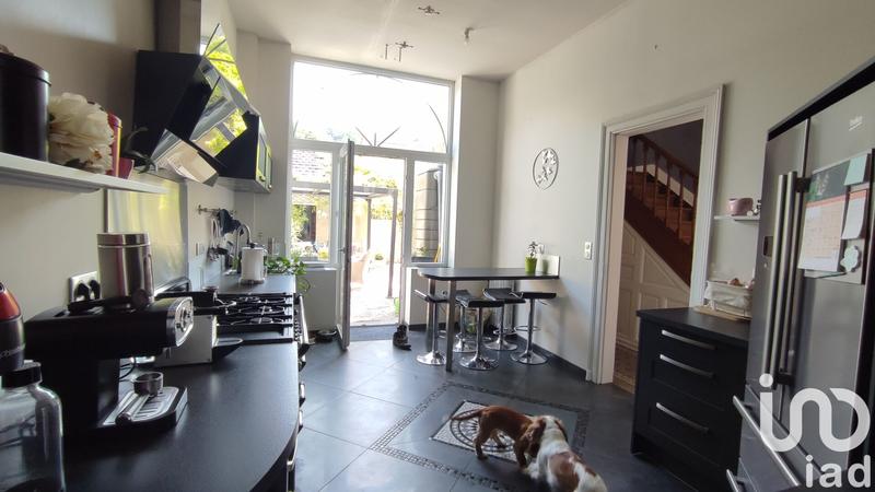 Maison - 208 m² - 9 pièces