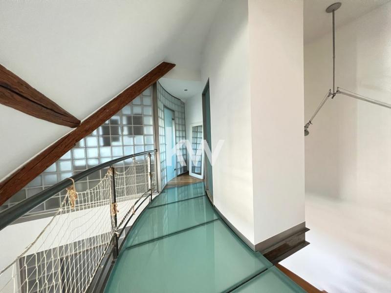 Maison de ville - 213 m² - 7 pièces