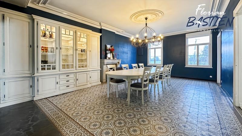 Corps de ferme - 234 m² - 8 pièces