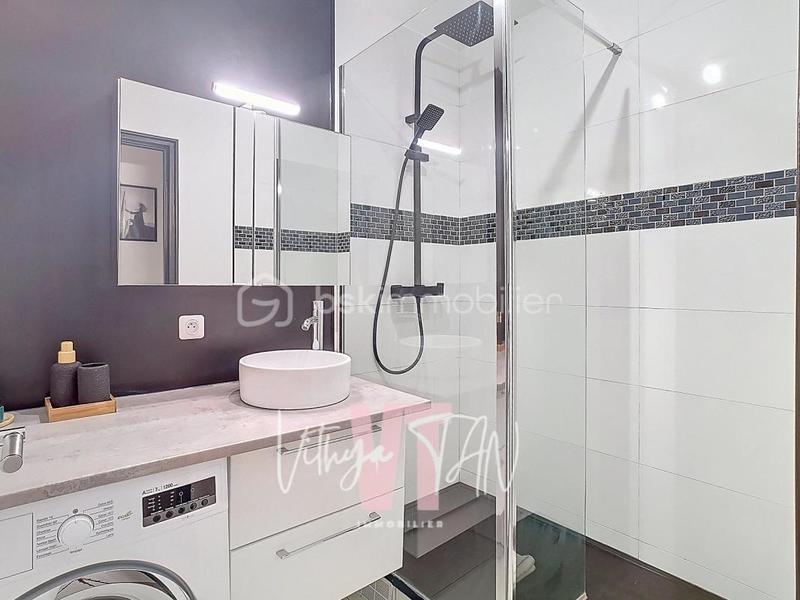 Appartement - 81 m² - 3 pièces